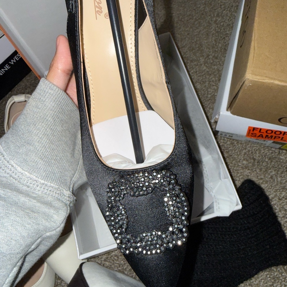 Elegant Black Slingback Heels with Embellished Buckle - Picture 2 of 4